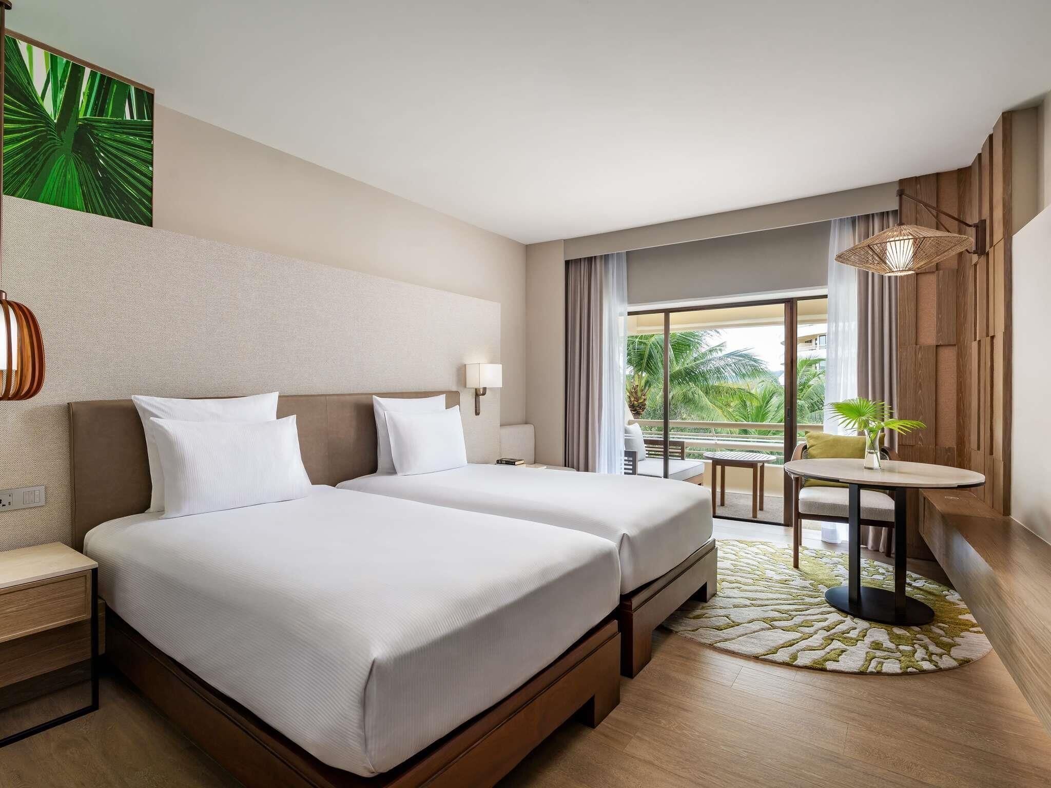 Ropa de cama de alta calidad y minibar 