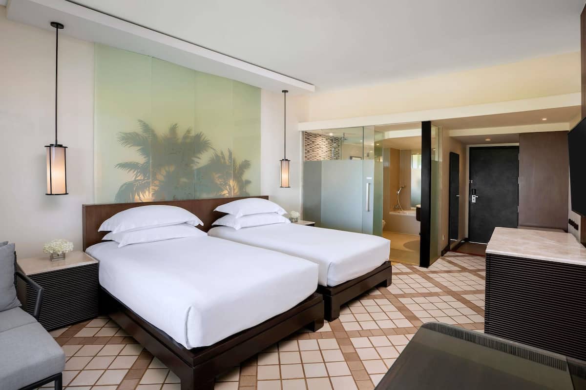 Premium bedding, minibar, in-room safe, individually furnished