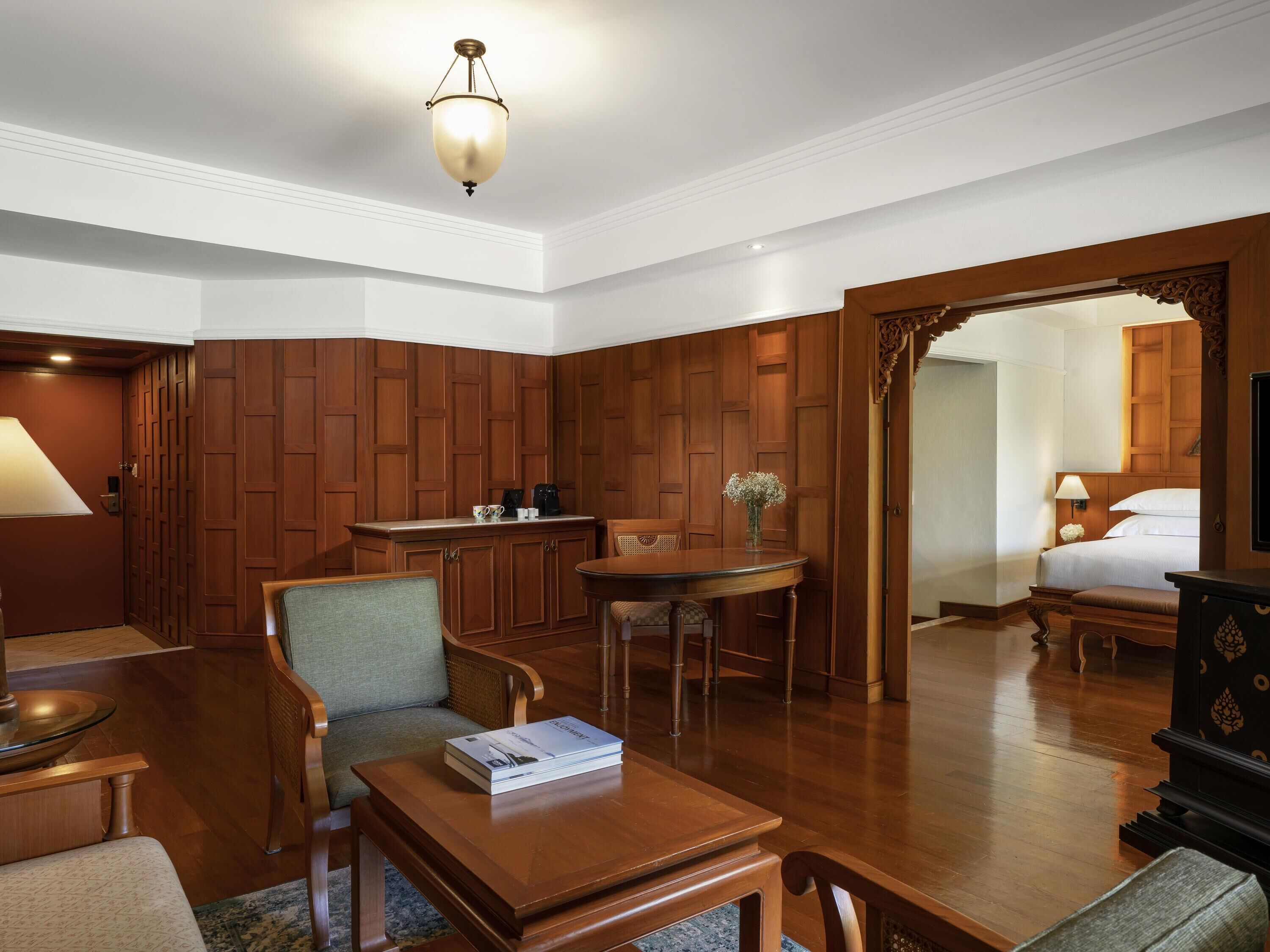 Ropa de cama de alta calidad y minibar 