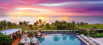 Pullman Phuket Karon Beach Resort