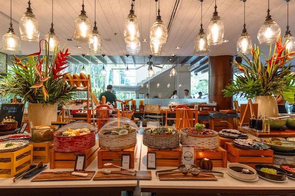 Desayuno buffet todos los días (con cargo)