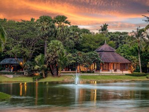 Exterior - Pullman Phuket Karon Beach Resort (Karon)