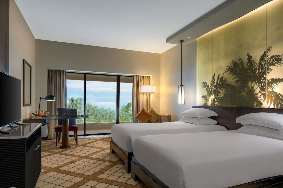 Superior Twin Room, 2 Twin Beds, Sea View | Premium bedding, minibar, in-room safe, individually furnished