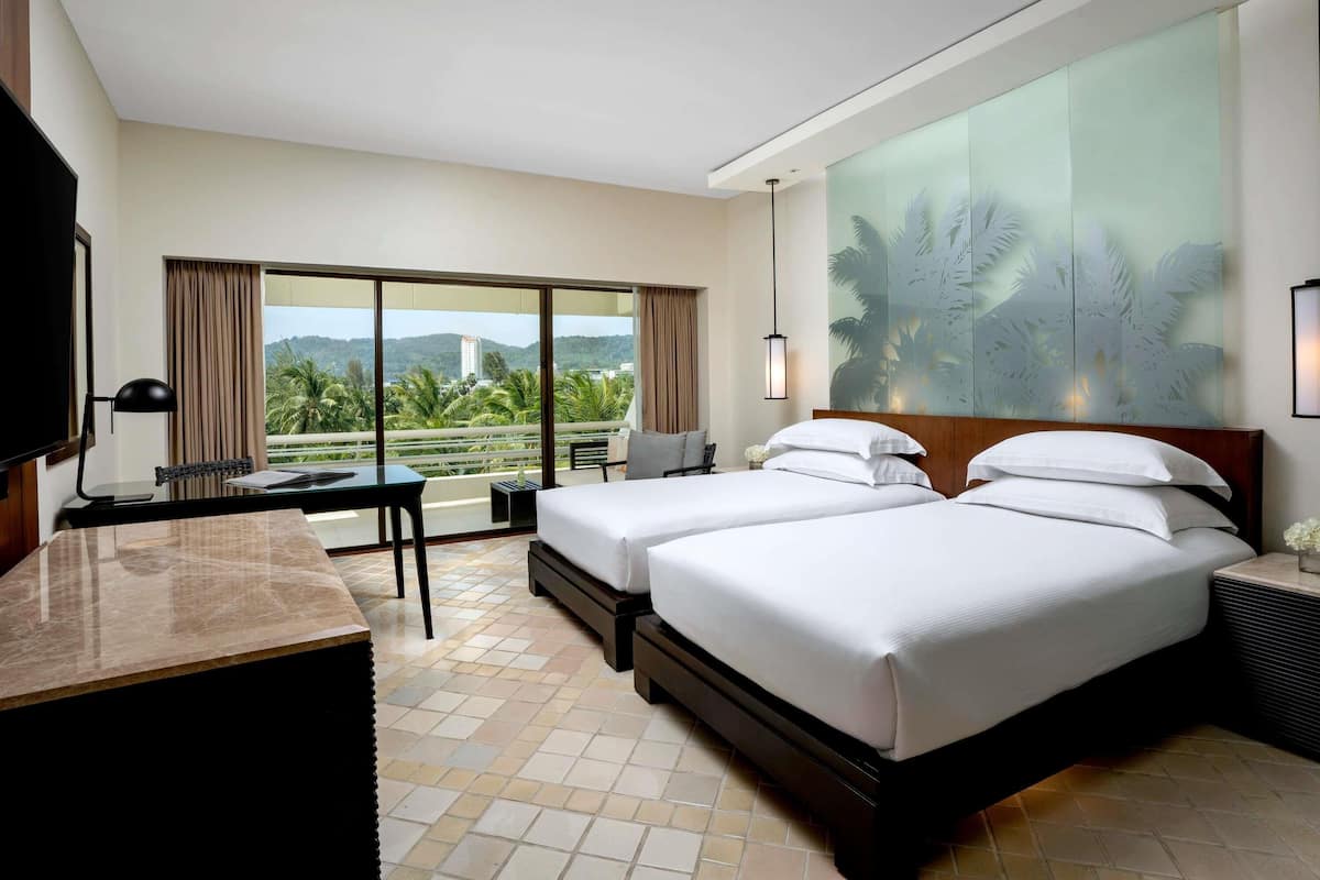 Superior Twin Room, 2 Twin Beds, Garden View | Premium bedding, minibar, in-room safe, individually furnished