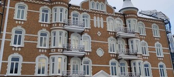Home Hotel Plaza