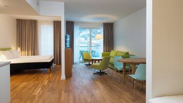 Appartement, 1 chambre, vue océan | Minibar, bureau, espace de travail pour ordinateur portable