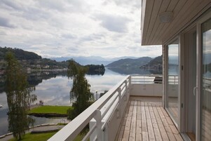 Suite, Non Smoking, Ocean View | Minibar, desk, laptop workspace, blackout drapes