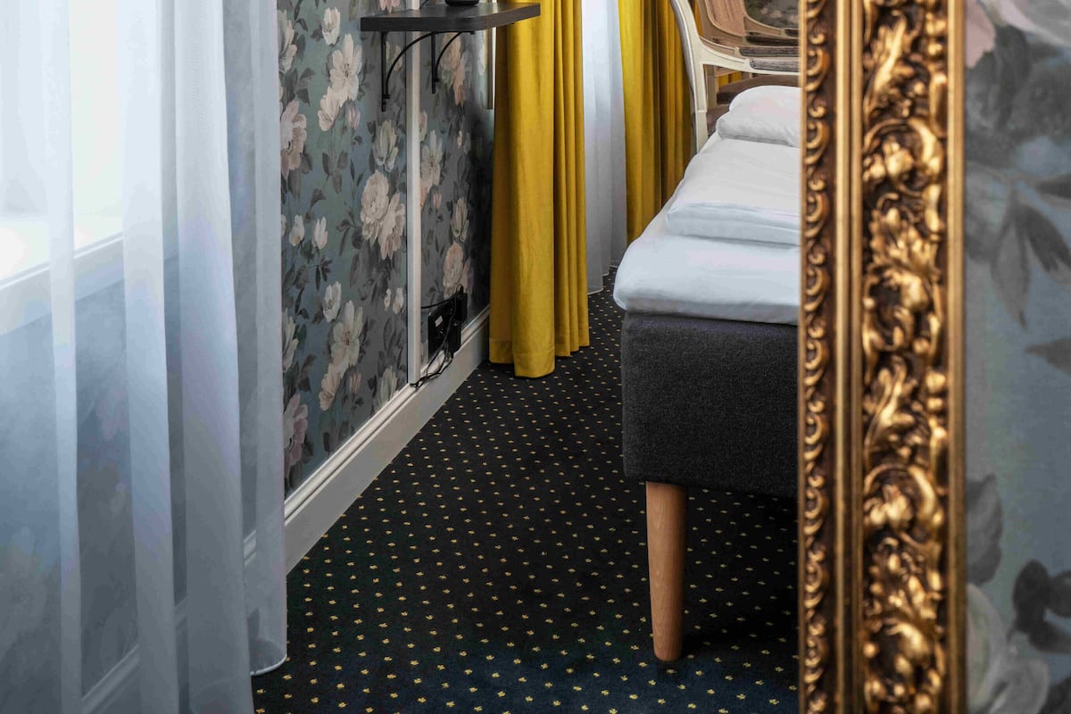Minibar, desk, laptop workspace, blackout curtains