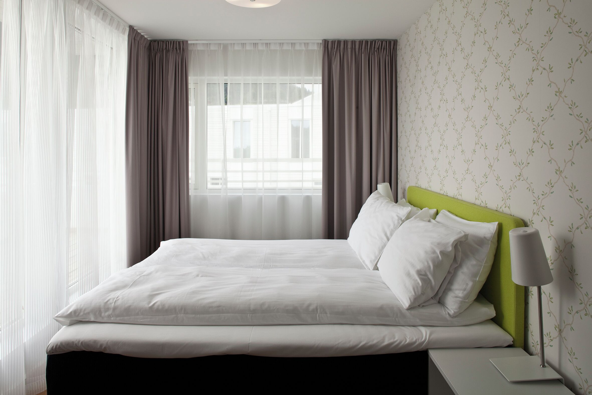 套房, 无烟房, 海洋景观 | 迷你吧、办公桌、笔记本电脑工作区、遮光窗帘