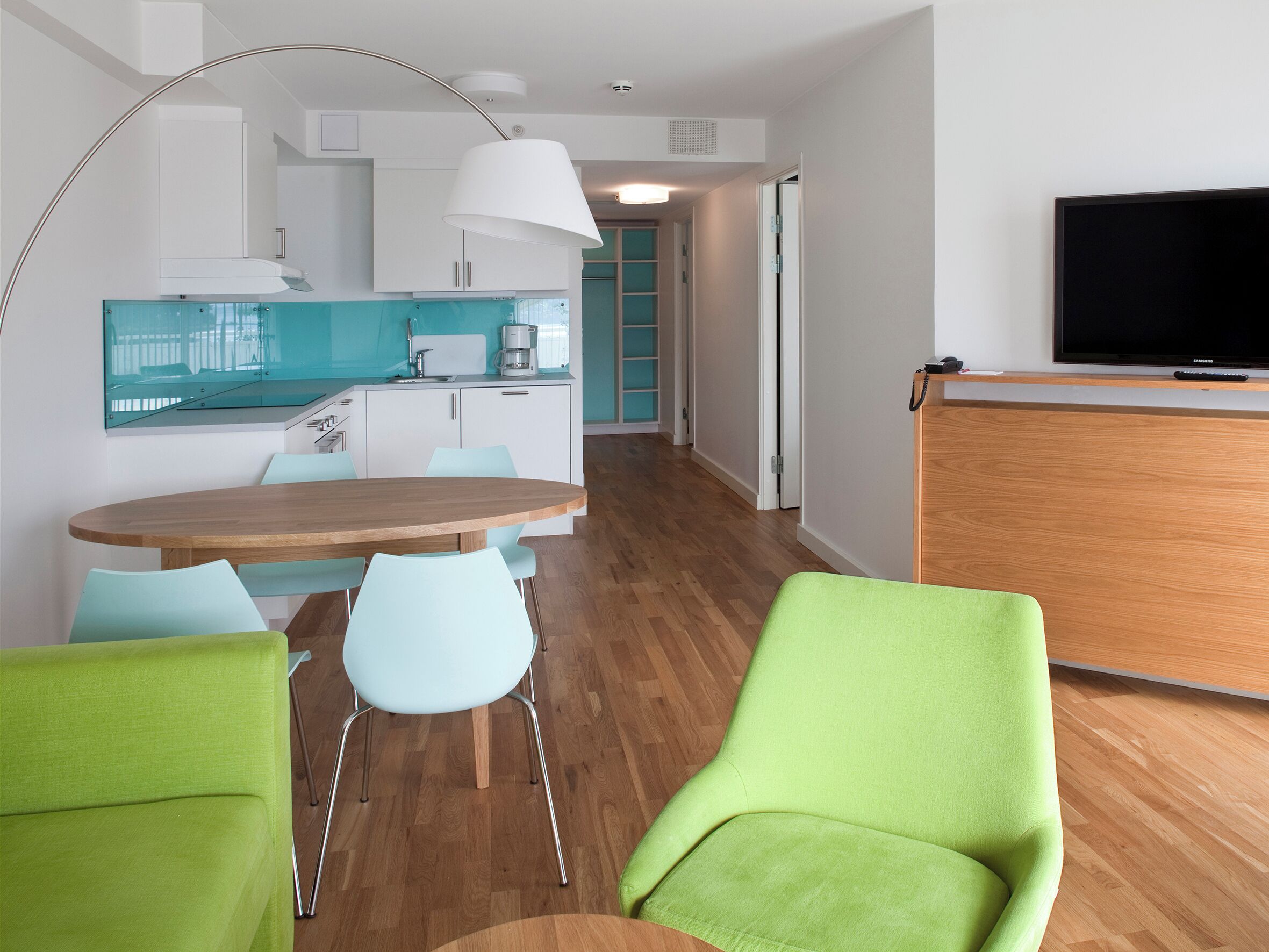 公寓, 2 间卧室, 海洋景观 | 迷你吧、办公桌、笔记本电脑工作区、遮光窗帘