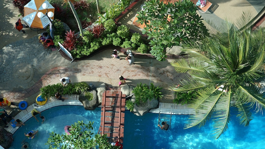 Rainbow Paradise Beach Resort