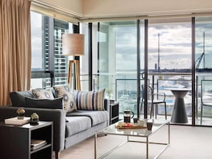 Deluxe Suite, 1 Bedroom (Marina)