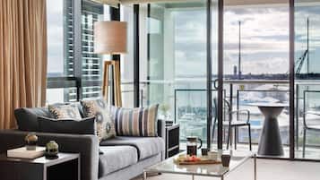 Deluxe Suite, 1 Bedroom (Marina)