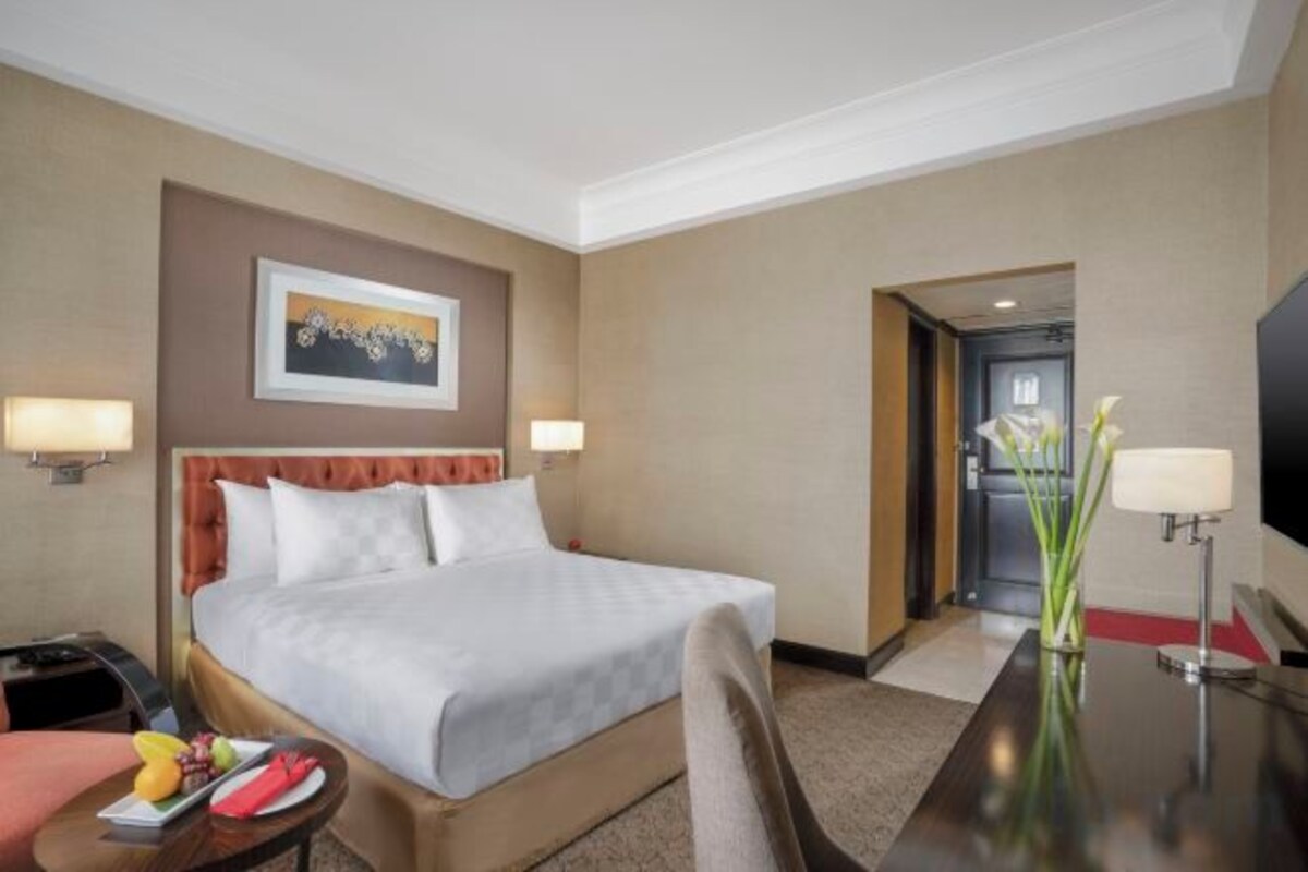 Deluxe Queen Room