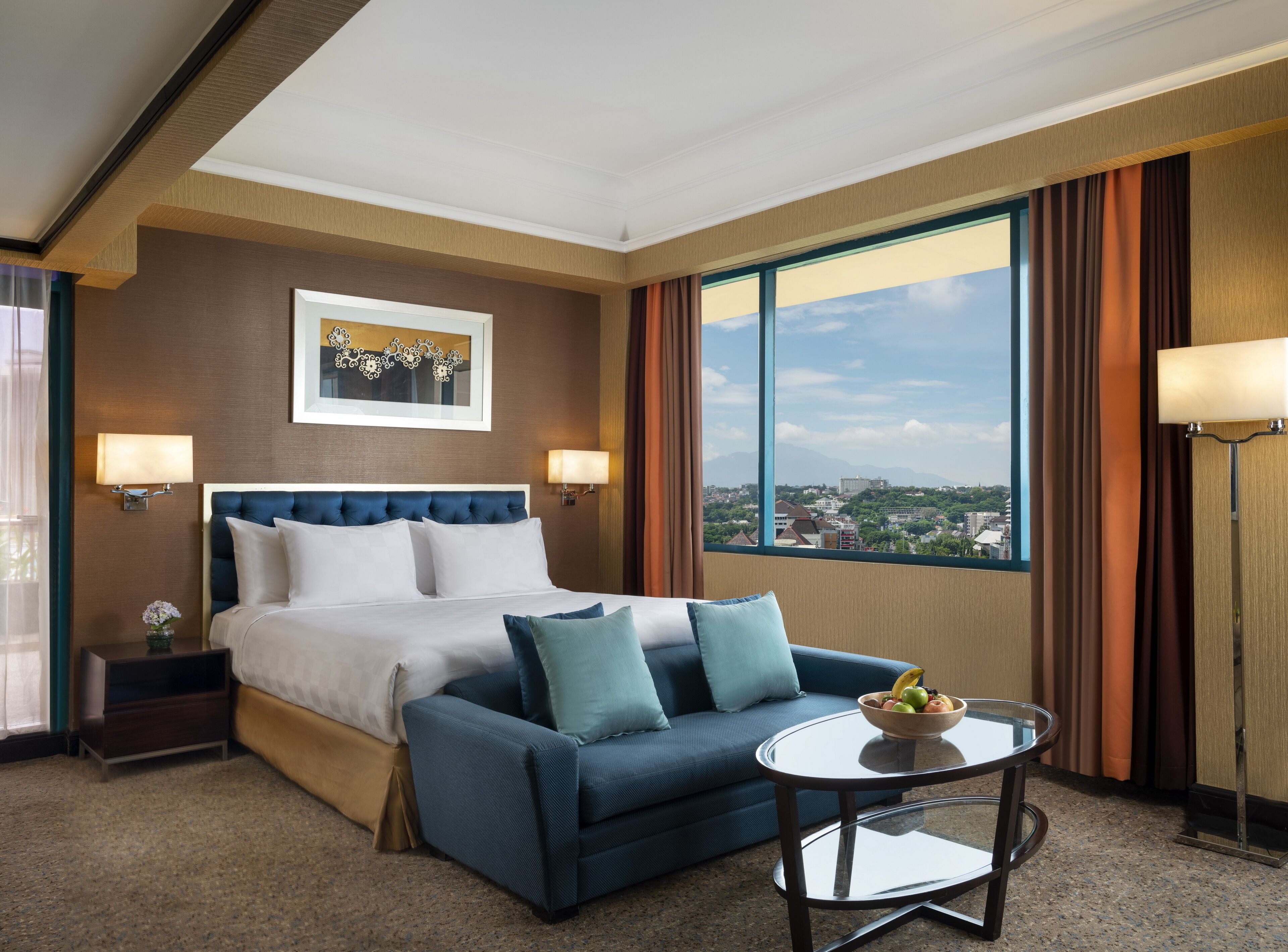 Premium bedding, minibar, in-room safe, desk
