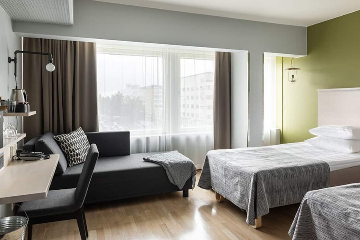 superior twin room (extra bed possibility) | desk, soundproofing, iron/ironing board, free wifi