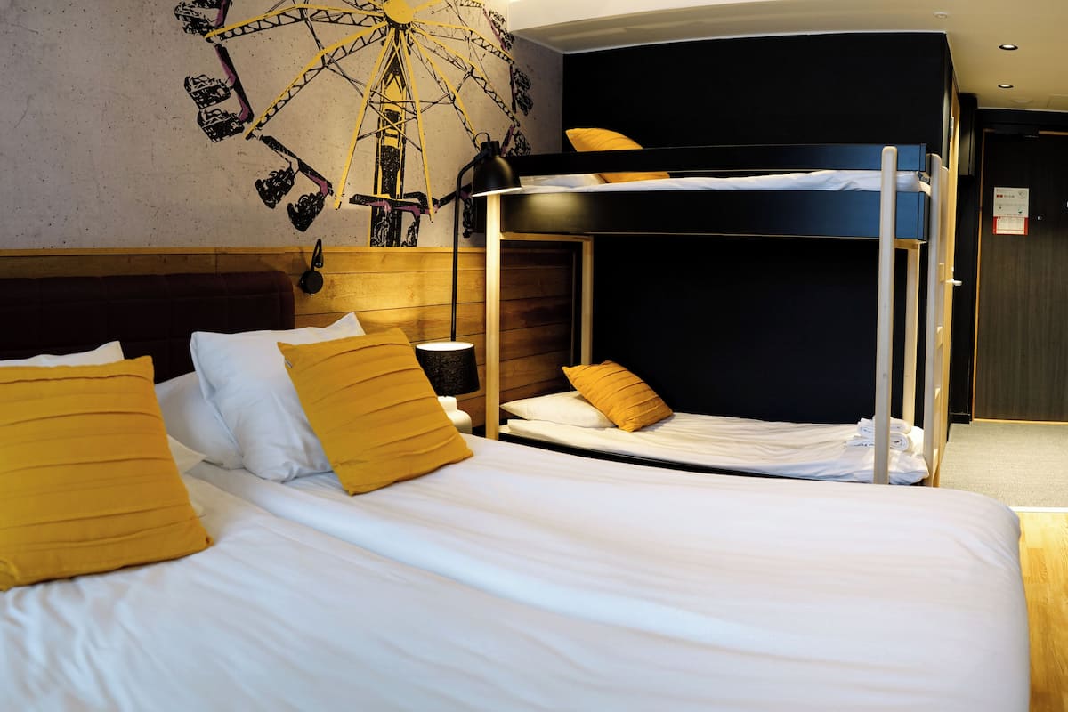 standard room, 1 queen bed (with bunkbed) | 1 bedroom, in-room safe, desk, iron/ironing board