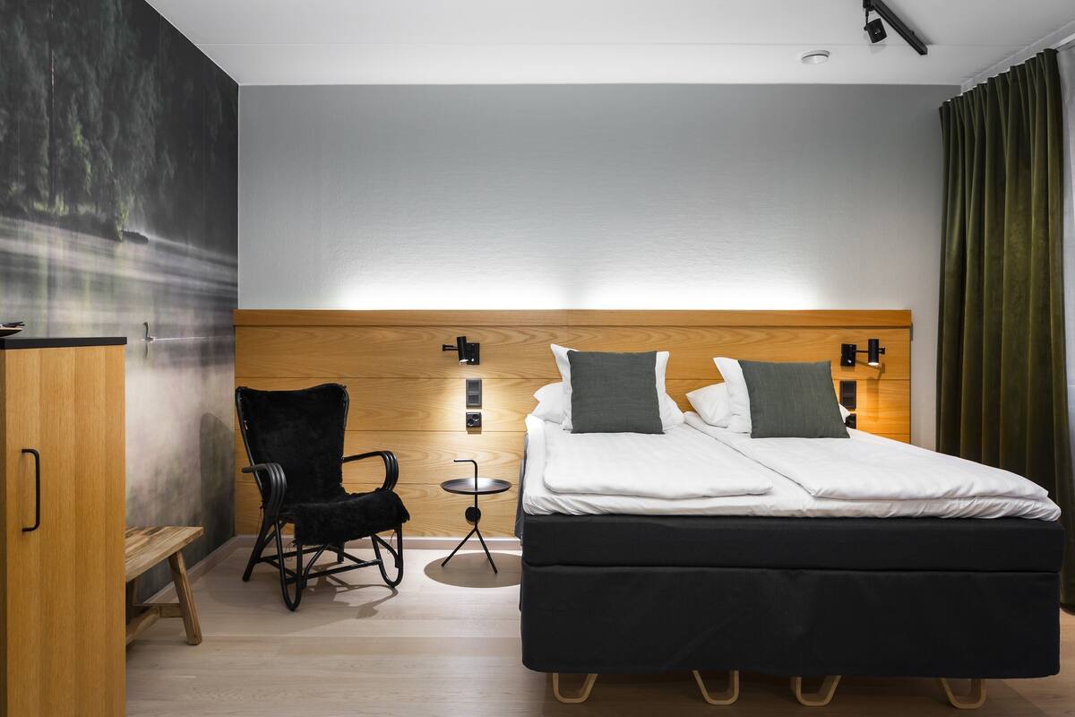 minibar, in-room safe, blackout curtains, soundproofing