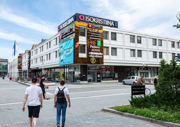 A building with multiple signs, including 'ISOKRISTINA' and 'LAPPEE'.