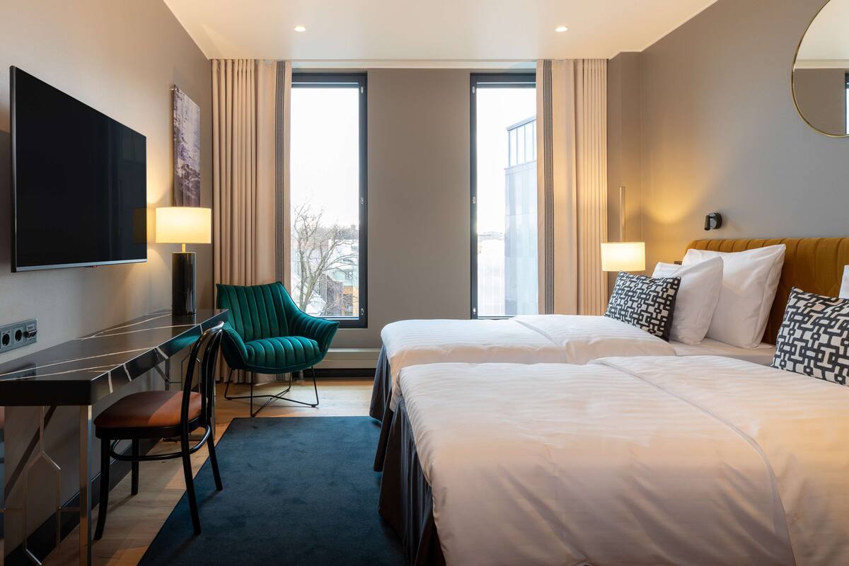 minibar, in-room safe, desk, blackout curtains