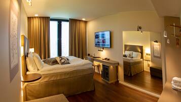 Minibar, in-room safe, desk, soundproofing