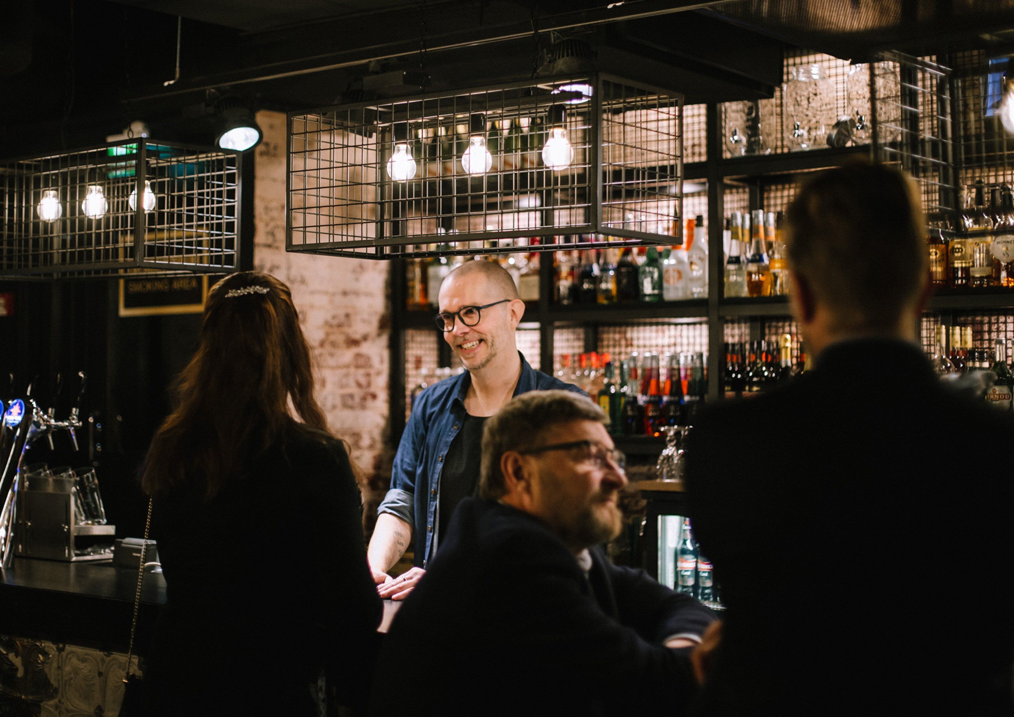 2 restaurants, lunch, dinner served; french cuisine