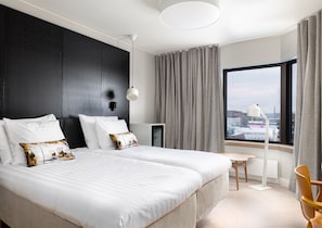 Minibar, in-room safe, desk, laptop workspace