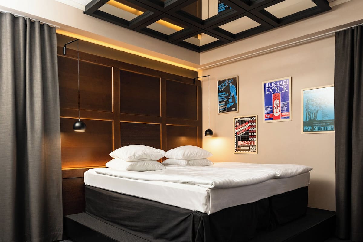 superior room, 1 queen bed | desk, laptop workspace, blackout curtains, iron/ironing board