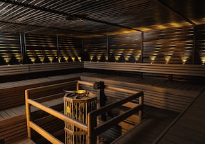Sauna, hot tub, steam room
