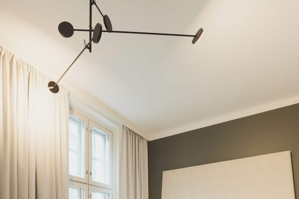 Quarto superior | Roupas de cama antialérgicas, cofres nos quartos, quartos à prova de som