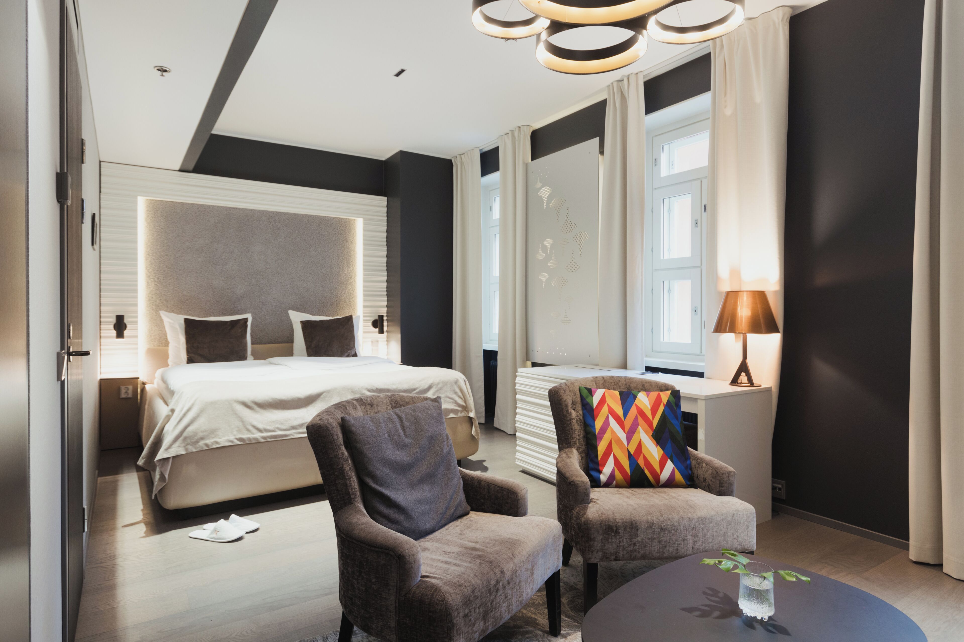 Sky Studio | Hypo-allergenic bedding, minibar, in-room safe, soundproofing