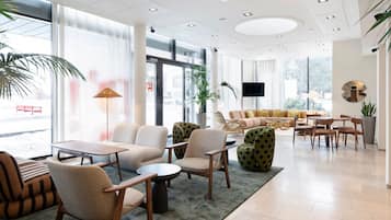 Sala de estar en el lobby