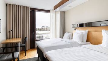 Kahden hengen standard-huone (kaksi sänkyä) (extra bed possibility) | 1 makuuhuone, ylelliset vuodevaatteet, minibaari, tallelokero huoneessa