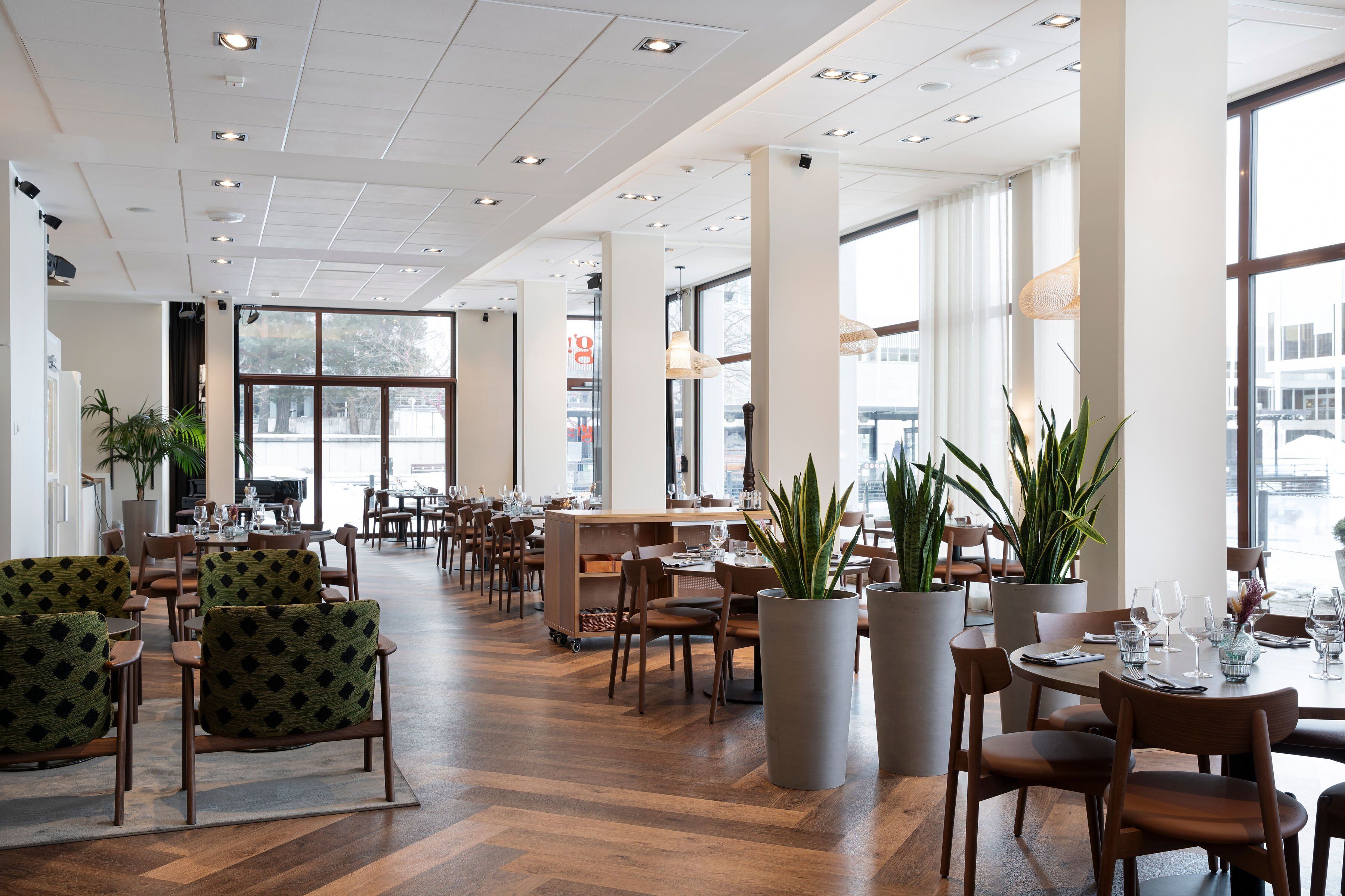 lunch and dinner served, scandinavian cuisine