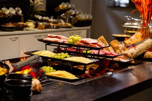 รวมอาหารเช้าแบบบุฟเฟ่ต์ ทุกวัน