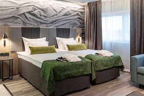 Superior Room (Family) | Minibar, in-room safe, desk, blackout drapes - Scandic Pasila (Helsinki)