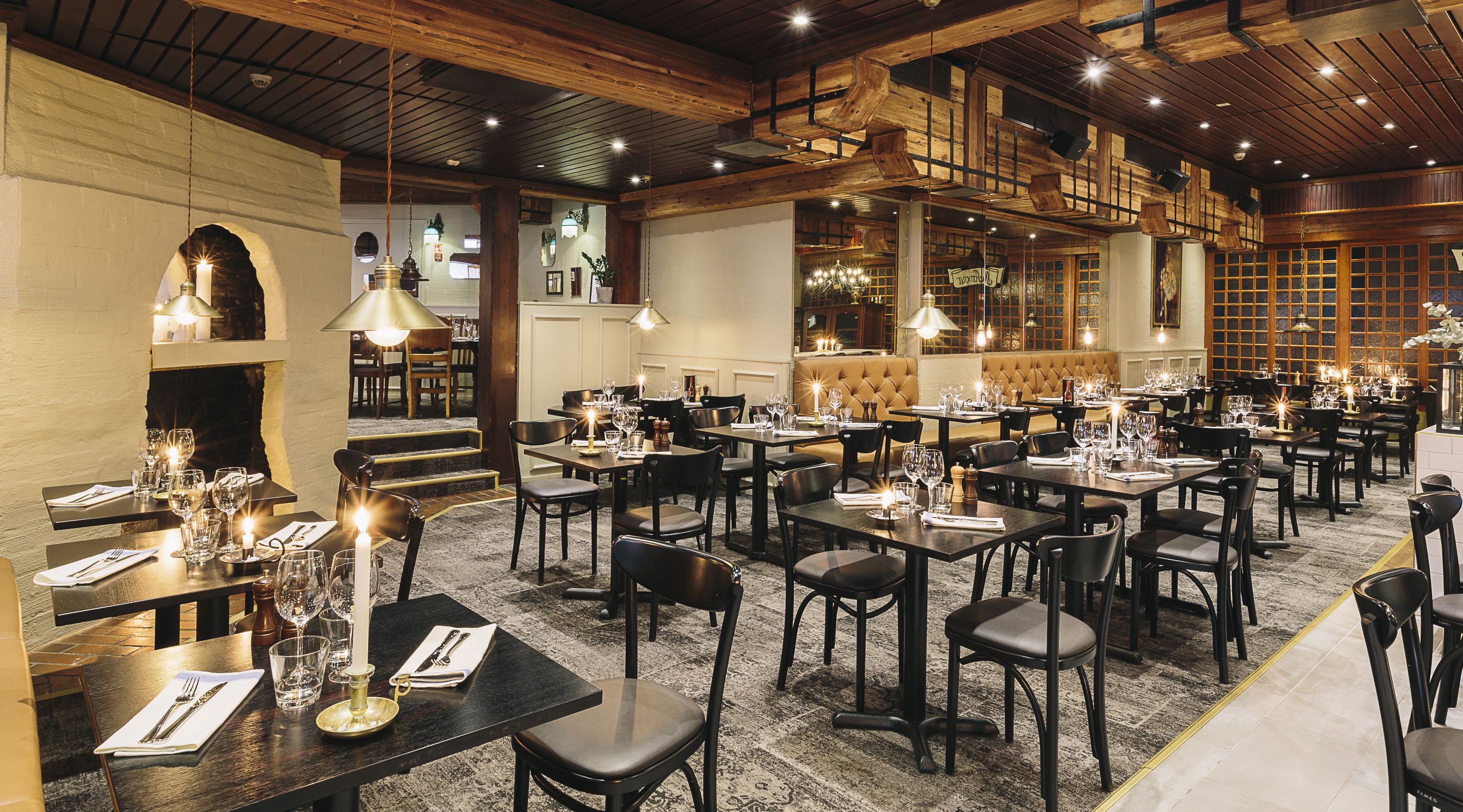 2 restaurants, breakfast, lunch, dinner served; french cuisine