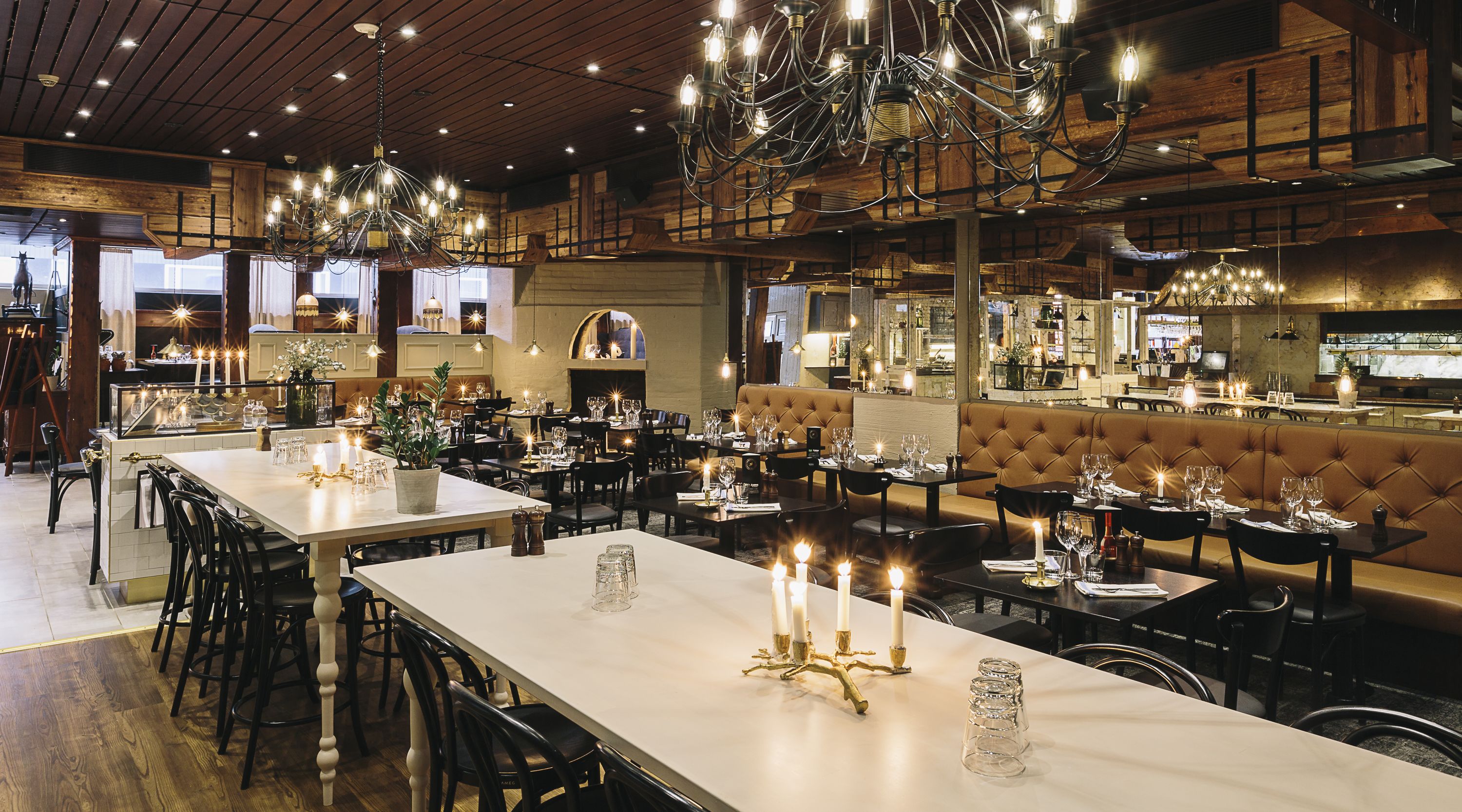 2 restaurants, breakfast, lunch, dinner served; french cuisine