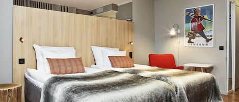 Minibar, tabla de planchar con plancha, cunas gratuitas y wifi gratis