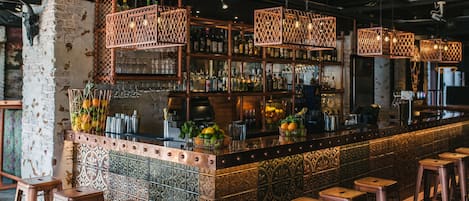 Bar (in der Unterkunft)