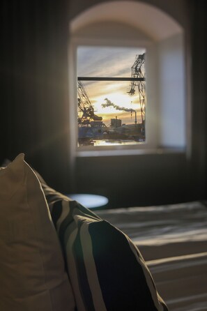 Executive Family 4 with Seaview | Individually decorated, desk, free WiFi, bed sheets - First Hotel Statt Örnsköldsvik (Ornskoldsvik)