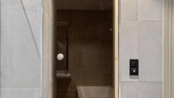 Blackout curtains, free WiFi, bed sheets