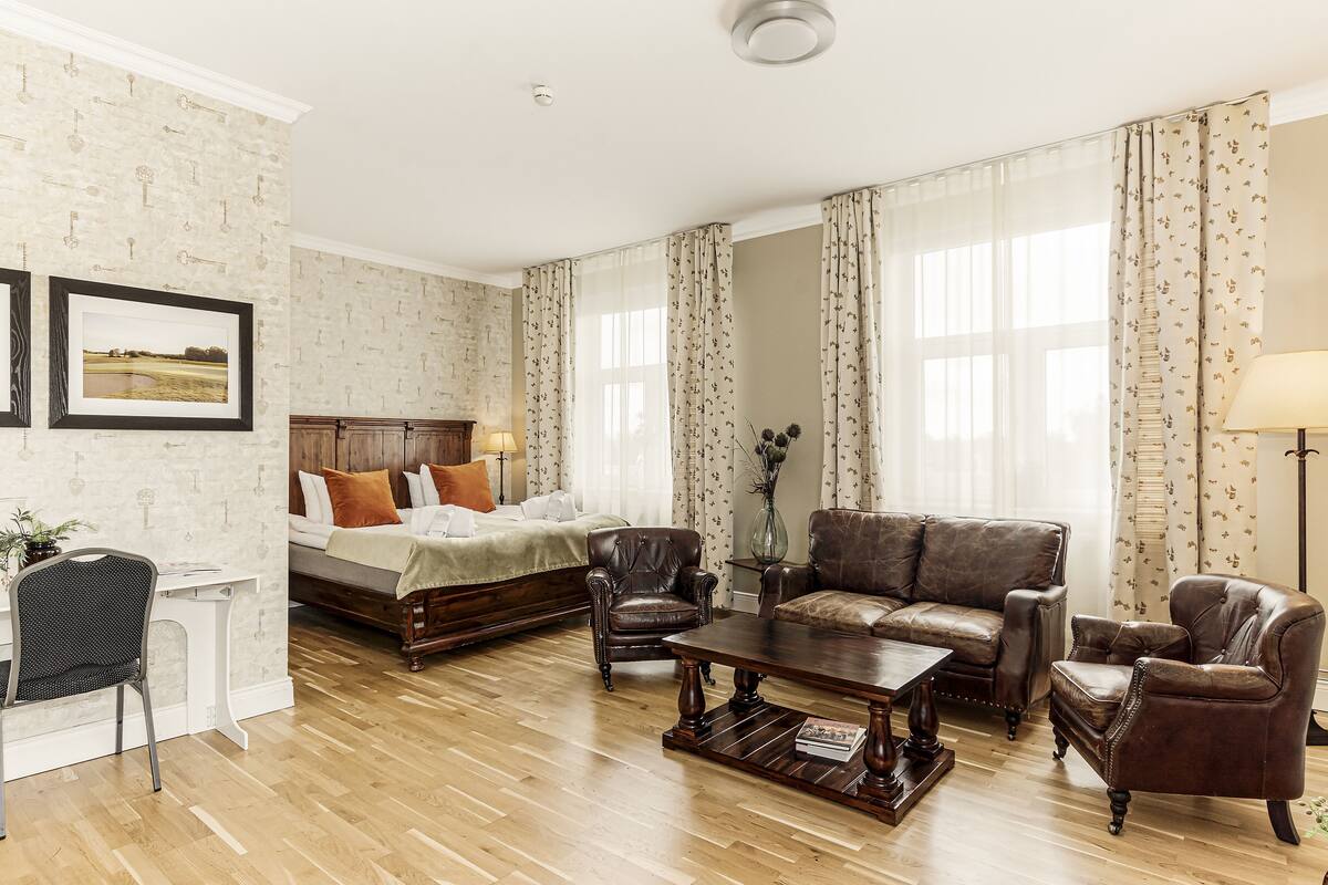 luxury double room, 1 bedroom (mini) | 1 bedroom, blackout curtains, iron/ironing board, free wifi