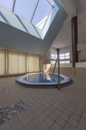 Tina de hidromasaje interior