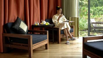 Body treatments, facials, massage/treatment rooms
