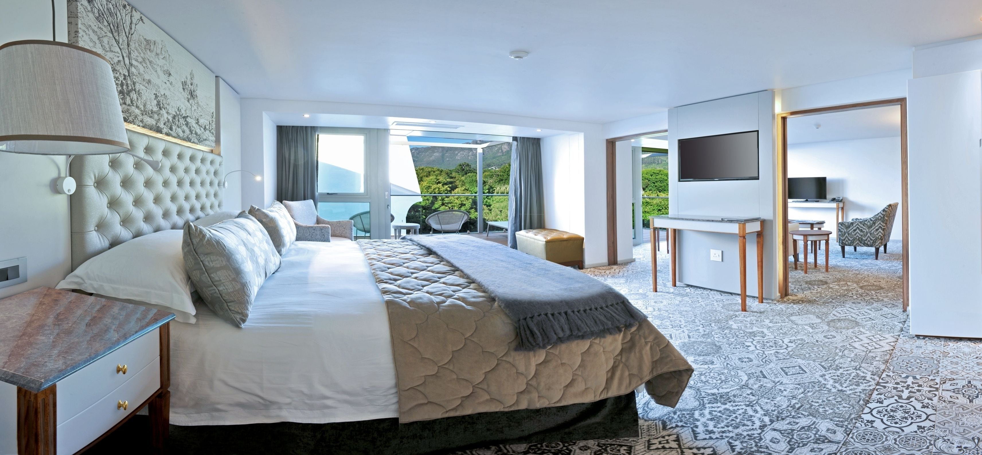 hypo-allergenic bedding, minibar, in-room safe, desk