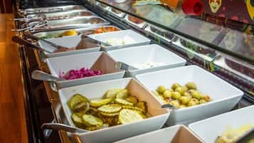 Desayuno bufé gratuito y diario