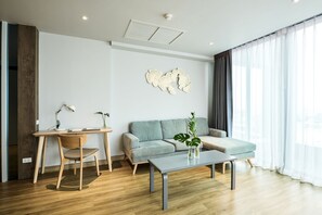 Mini Suite - TK Palace Hotel & Convention (Bangkok)