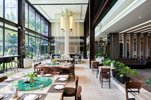 供應早餐、午餐和晚餐,日本料理,花園景觀