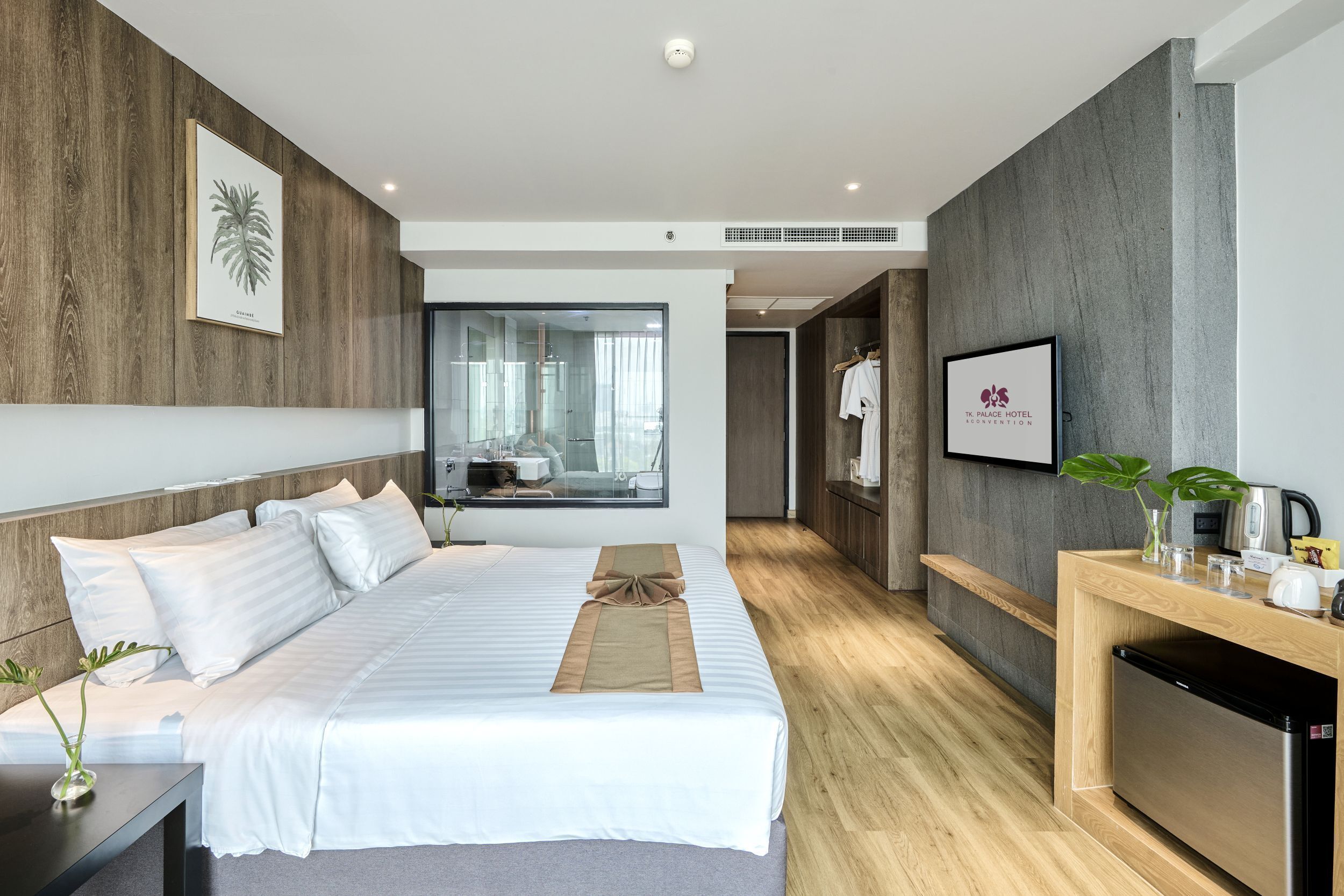 Superior X, City View | Egyptian cotton sheets, premium bedding, Select Comfort beds